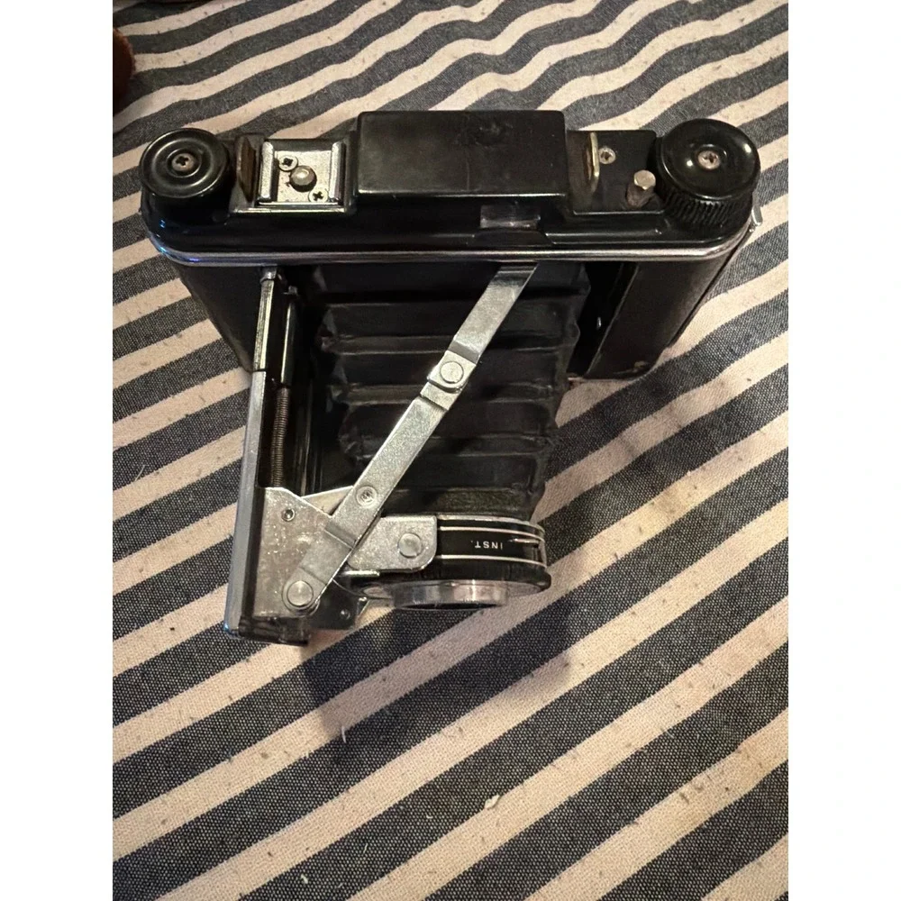 Vintage Pho-tak Foldex 20 Folding Camera 105mm Octvar Lens with Brown Case USA